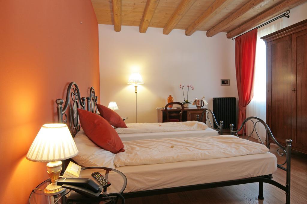 Locanda Al Ponte De Fero Jesolo Exteriör bild