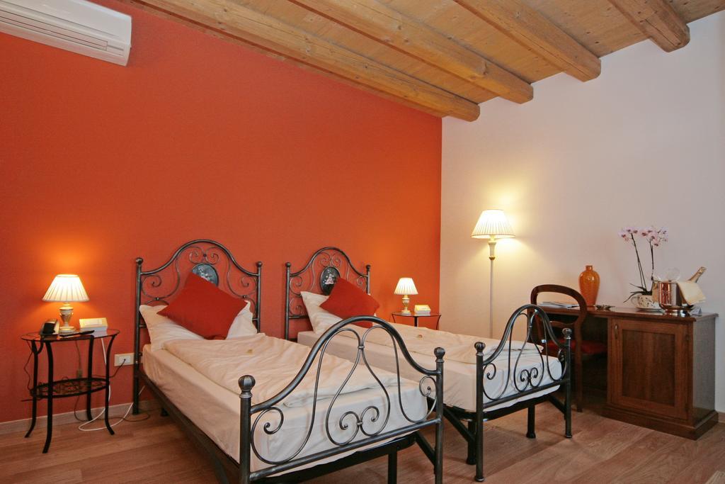 Locanda Al Ponte De Fero Jesolo Exteriör bild