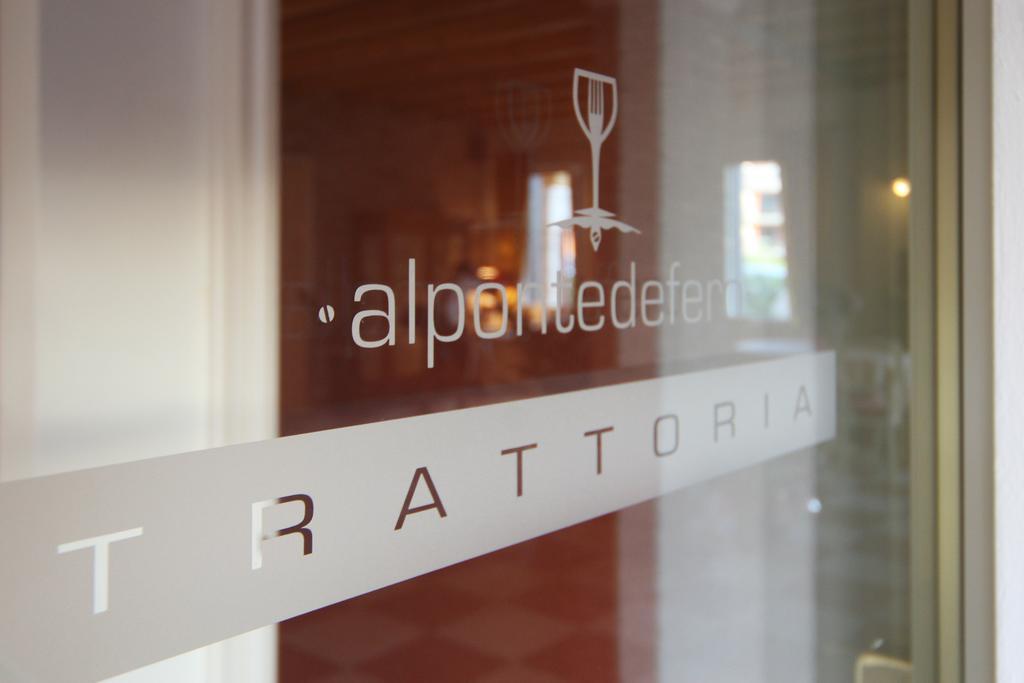 Locanda Al Ponte De Fero Jesolo Exteriör bild