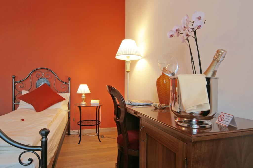 Locanda Al Ponte De Fero Jesolo Exteriör bild